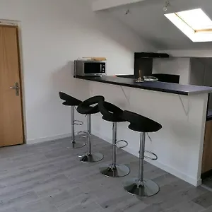 https://appartement-en-ardeche.hotels-rhonealpes.com